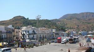 LIPARI – Isola a rischio sismico ma nessuno lo sa