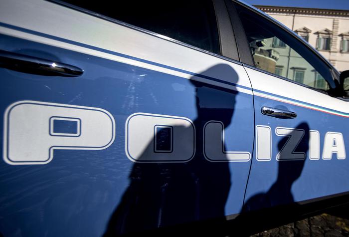 PEDOPORNOGRAFIA – Arrestato con l’accusa di pedopornografia e prostituzione minorile
