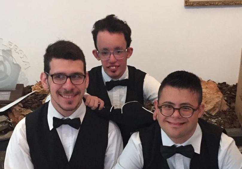 Angelo Luigi Sangalli & “Rosa Blu” – A Brolo, i “processi neuromotori della scrittura”