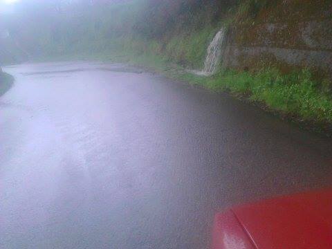 Sinagra – Sulla “provinciale” per Limari quando piove tutto diventa da ” trial”