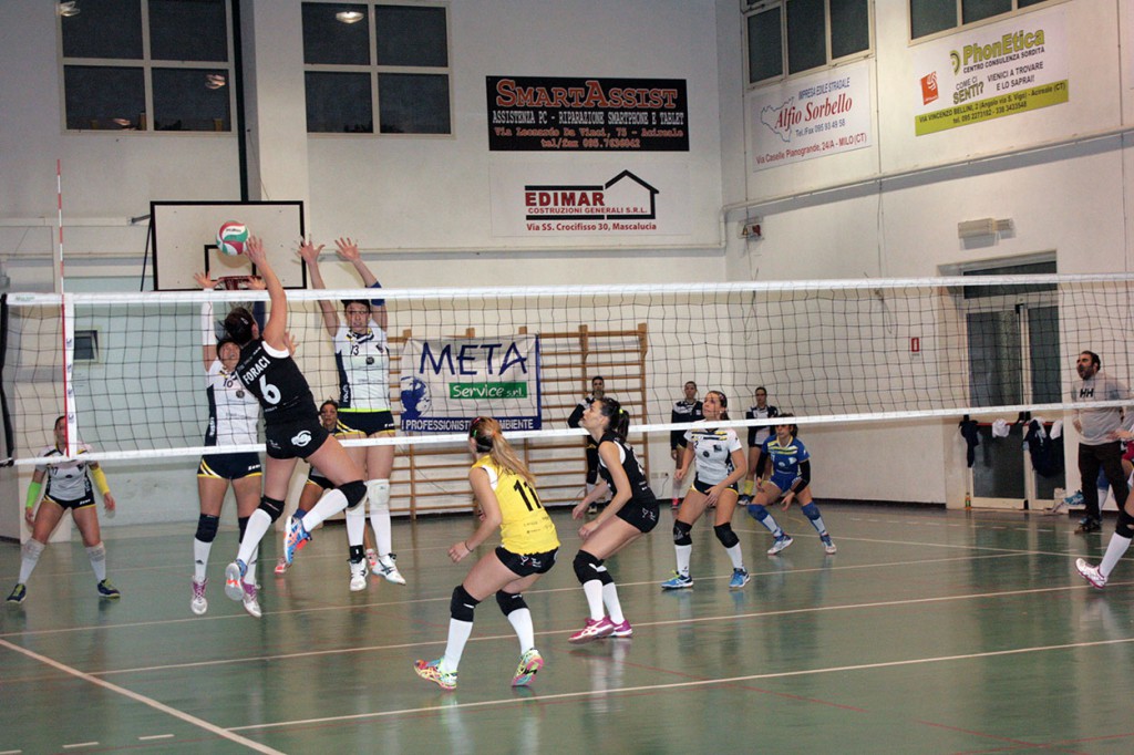 VOLLEY FEMMINILE – Saracena ospita Liberamente Acicatena