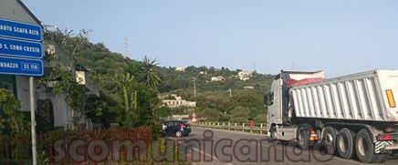 L’INCIDENTE – Al bivio di Scafa … fortunatamente solo un grande botto senza conseguenze gravi per chi guidava
