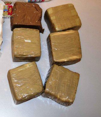 MESSINA – Denunciato dalla Polizia 42enne per detenzione illegale di armi e munizioni