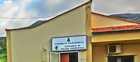 LAUREA  O NON LAUREA? – Nei guai il Comandate dei Vigili Urbani di Acquedolci, che si difende “sono stato raggirato”