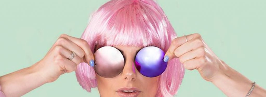 LOOK ESTIVI – Anche le lenti vista-sole si vestono di bagliori