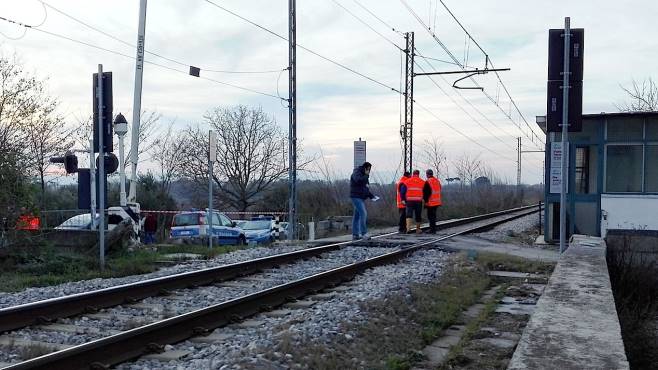 INCIDENTE SUI BINARI – Colpito da un treno un giovane di 20 anni