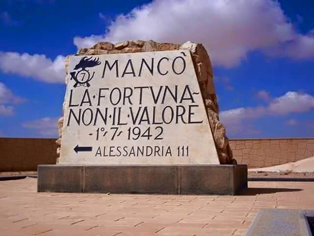 STORIE – “Non un solo drappo bianco. Nessun Uomo ha alzato le braccia”