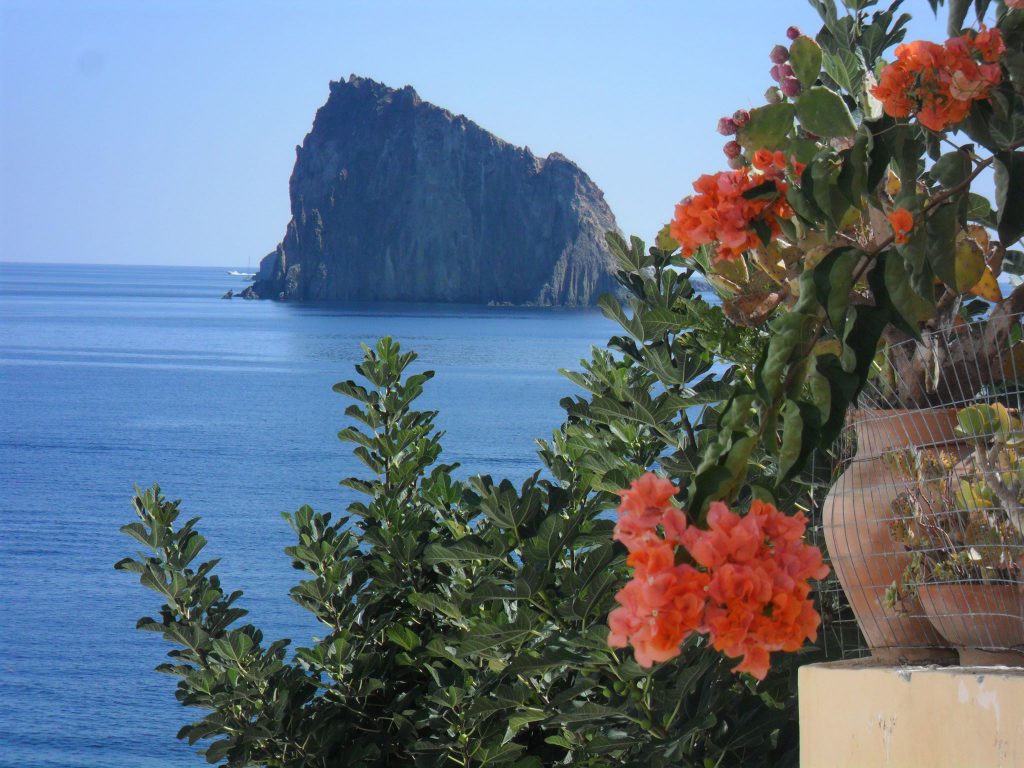 AEOLIAN ISLANDS PRESERVATION FUND – Resoconti e programmi per preservare l’eccezionale unicità e bellezza delle Isole Eolie