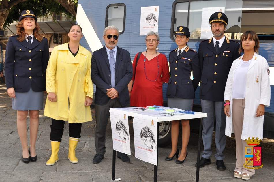 VIOLENZA SULLE DONNE – Iniziativa Polizia di Stato ” Questo non è amore”