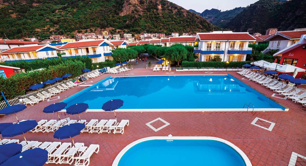 RICONOSCIMENTI TURISTICI – Al “Riviera del Sole” il premio Traveler’s Choice 2021