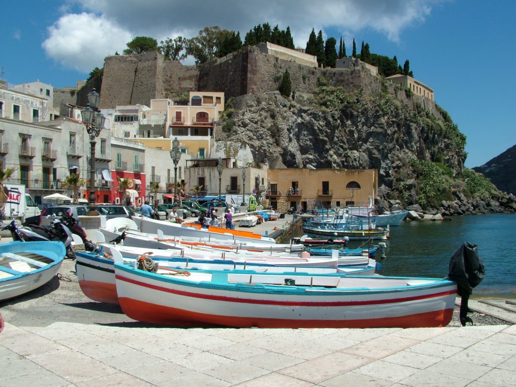 LIPARI – Partito il percorso per rivalutare le Cave di Pomice