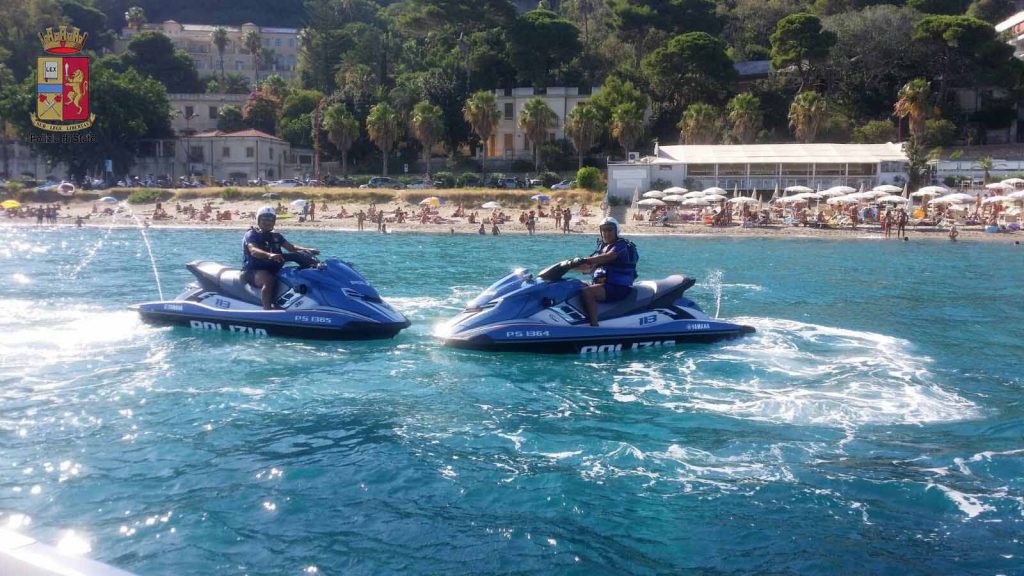 MESSINA – Le volanti del mare, acquascooter PS all’opera