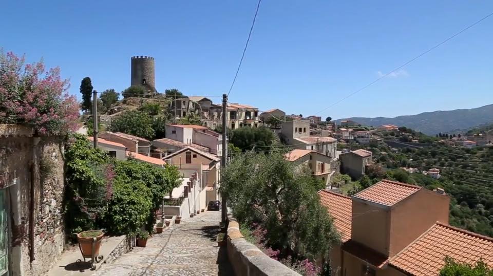 TENTATO SUICIDIO o INCIDENTE? – Ancora grave la 38enne pirainese