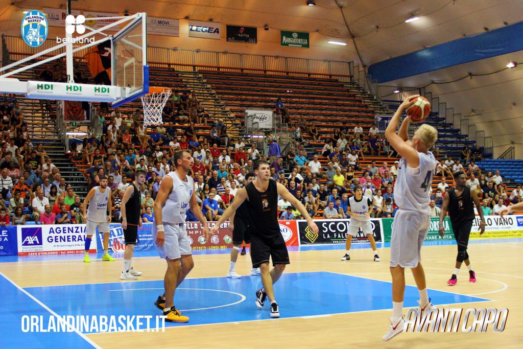 BASKET – Applausi ed entusiasmo per la Betaland, vinto lo scrimmage
