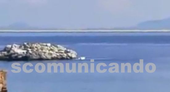 BROLO – Barca si schianta contro lo Scoglio