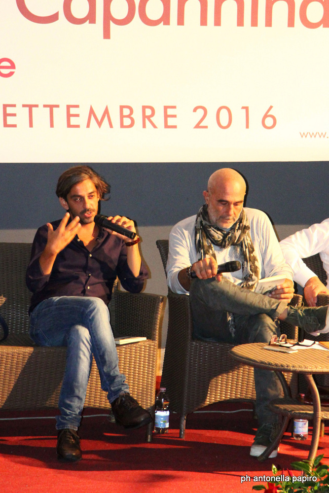FEDERICO MIRAGLIOTTA – Leggendo “Alieni e chiacchieree comunque niente di importante”