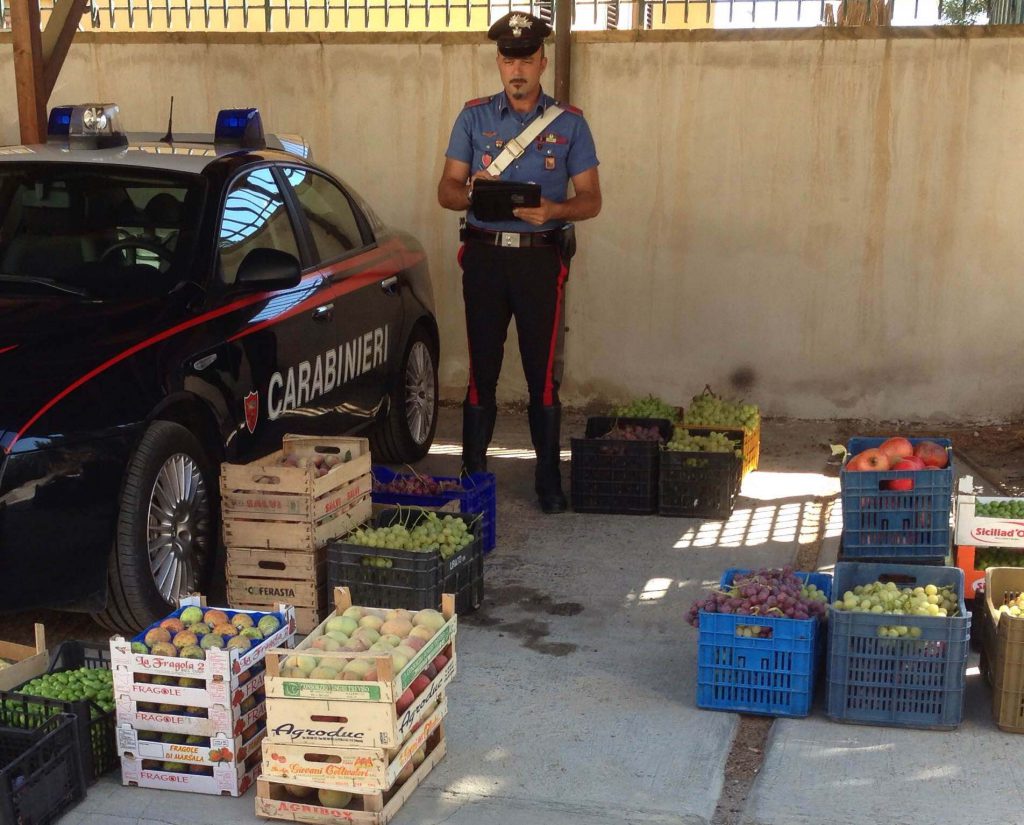 FRUTTA INDIGESTA – Per comprala evade dai domiciliari. Arrestata