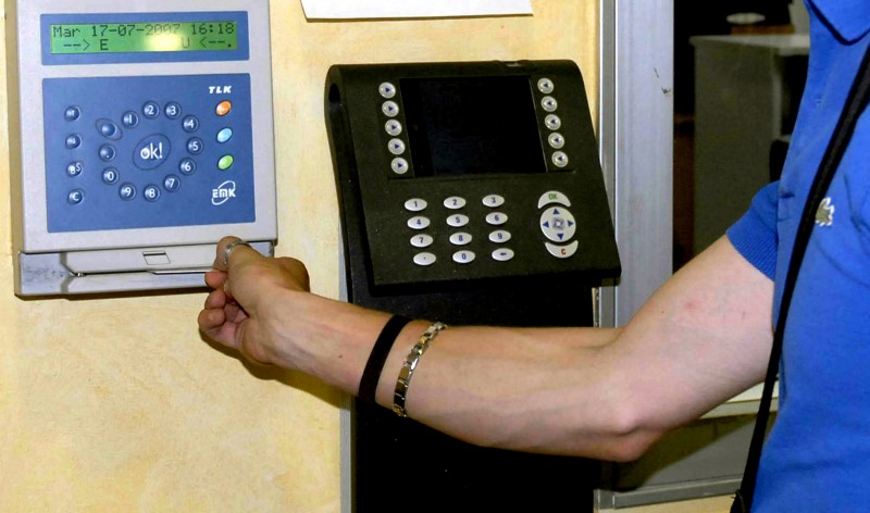 TORREGROTTA – Denunciati in 5 per assenteismo