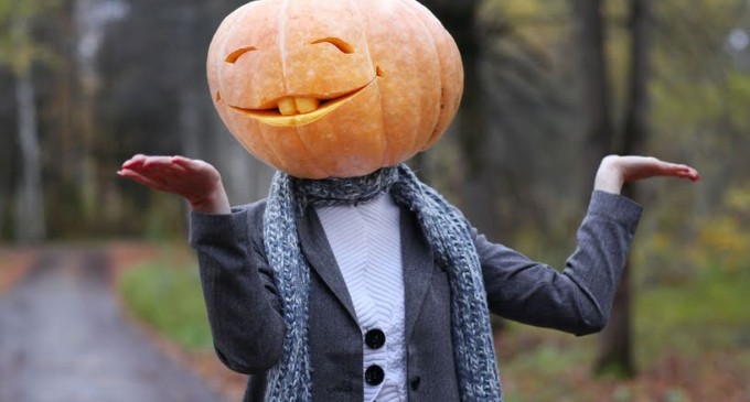 ZUCCHE VUOTE? – La Crociata dei Presidi nebroidei “In difesa delle tradizioni siciliane. Halloween non è la nostra festa”