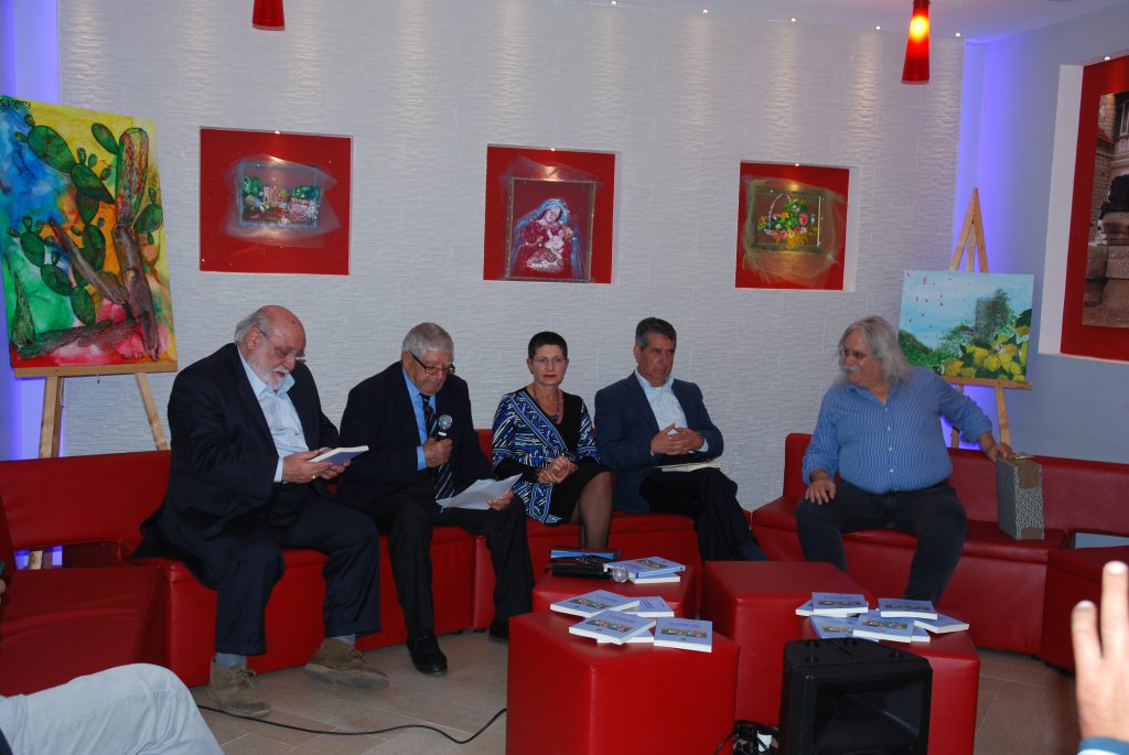 SINAGRA –  Presentato il libro di Gianni Fogliani “Il comizio del Cavalier Poma”