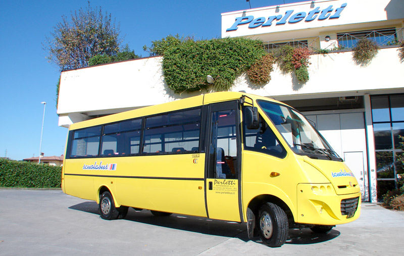 CARONIA – Trasporto scolastico sospeso, è la polemica. Intervento del movimento Giovani per Caronia