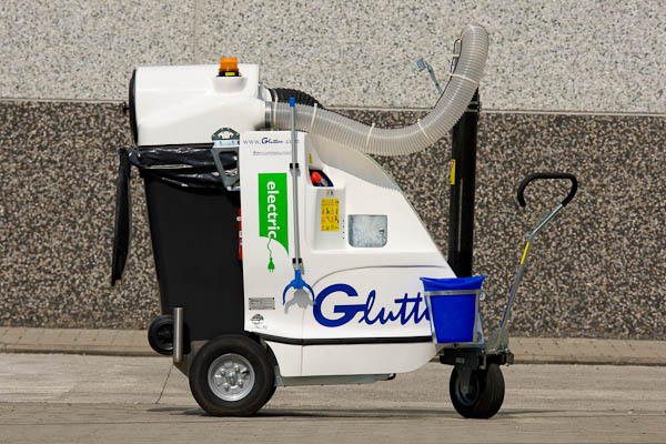 SANT’AGATA MILITELLO – Presto in funzione una spazzatrice elettrica ecologica