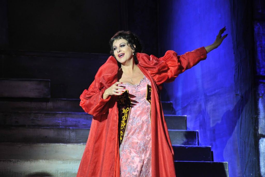 CHIARA TAIGI – E’ la Tosca che conquista la Russia