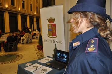 #questononèamore – La Polizia di Stato con le donne contro la violenza