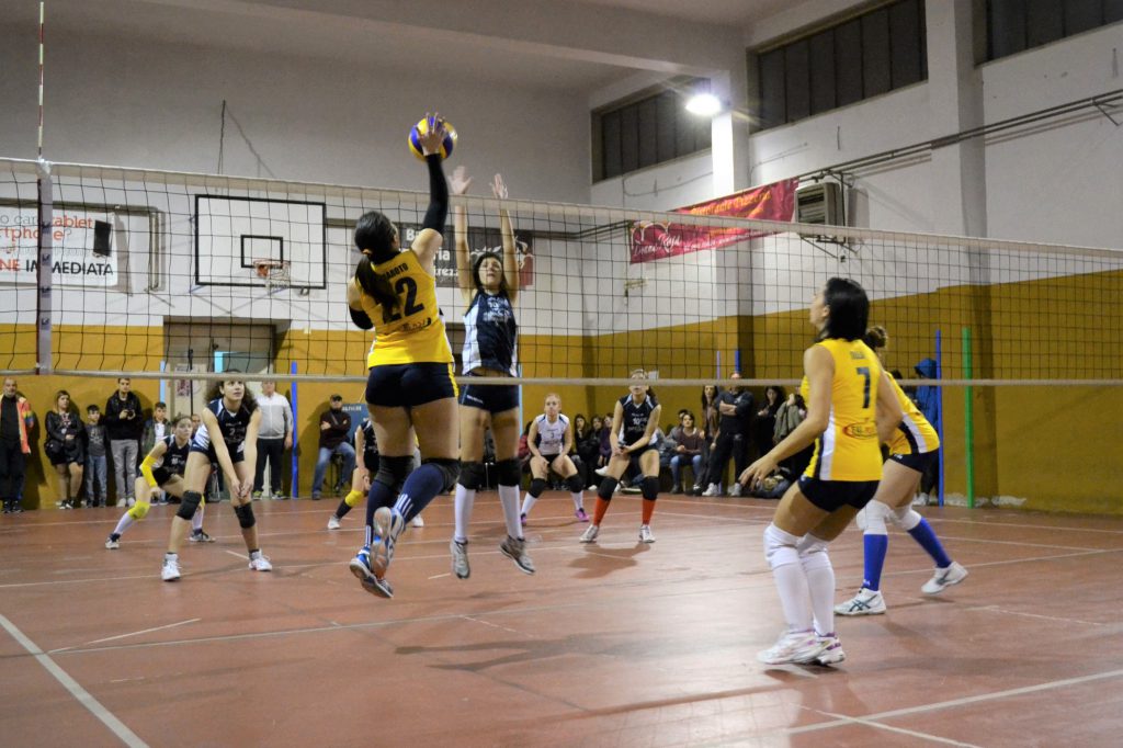 VOLLEY – 1ª Div.F Fai Plast: convincente vittoria a Oliveri e primo posto in classifica