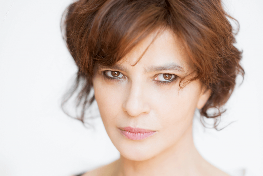 TEATRO – “Locandiera B&B” in scena al Teatro Auditorium Unical