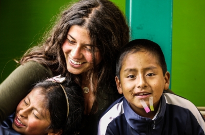ENZA CAPUTO – Impegno è passione … e la biblioteca di Cochapamba di Quito diventa realtà