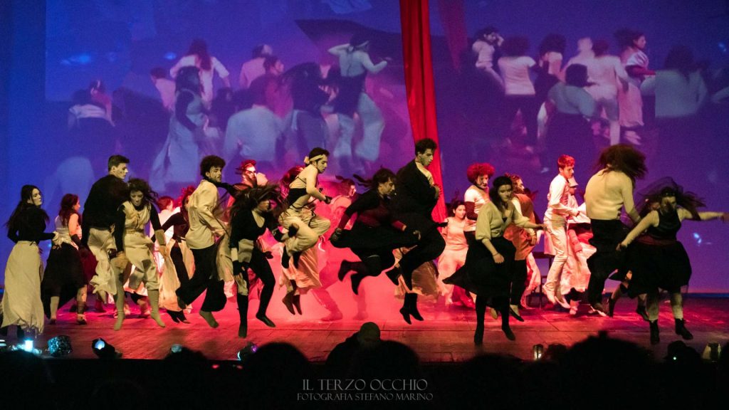 TEATRO A MESSINA – Applausi lunghissimi per “Giuda” degli Esoscheletri