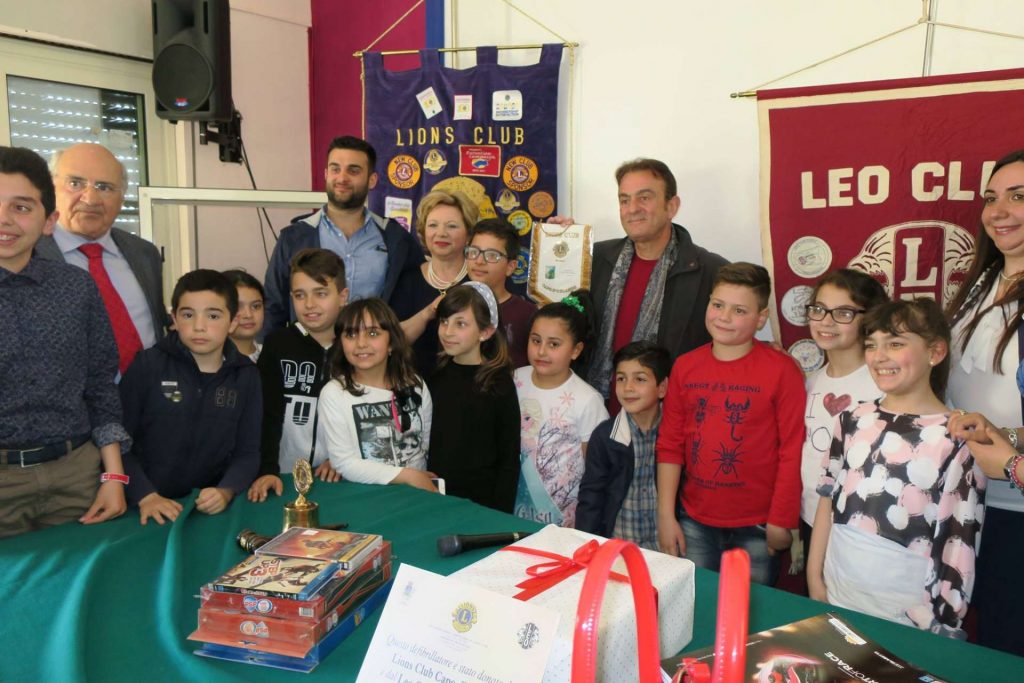 CAPO D’ORLANDO – Un defibrillatore per l’istituto comprensivo 1