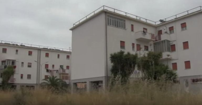 PALAZZO DEI LEONI – Emergenza sfratti a Barcellona, Accorinti chiede sospensione procedure esecutive