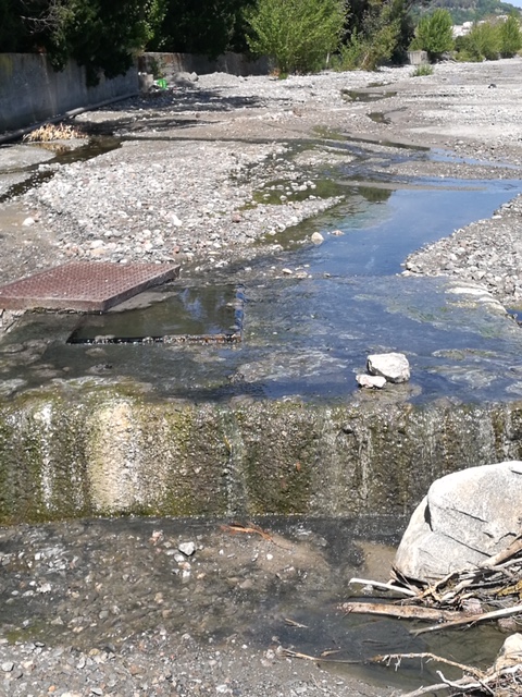 LEGAMBIENTE LONGANO – Liquami fognari nel Torrente Patrì