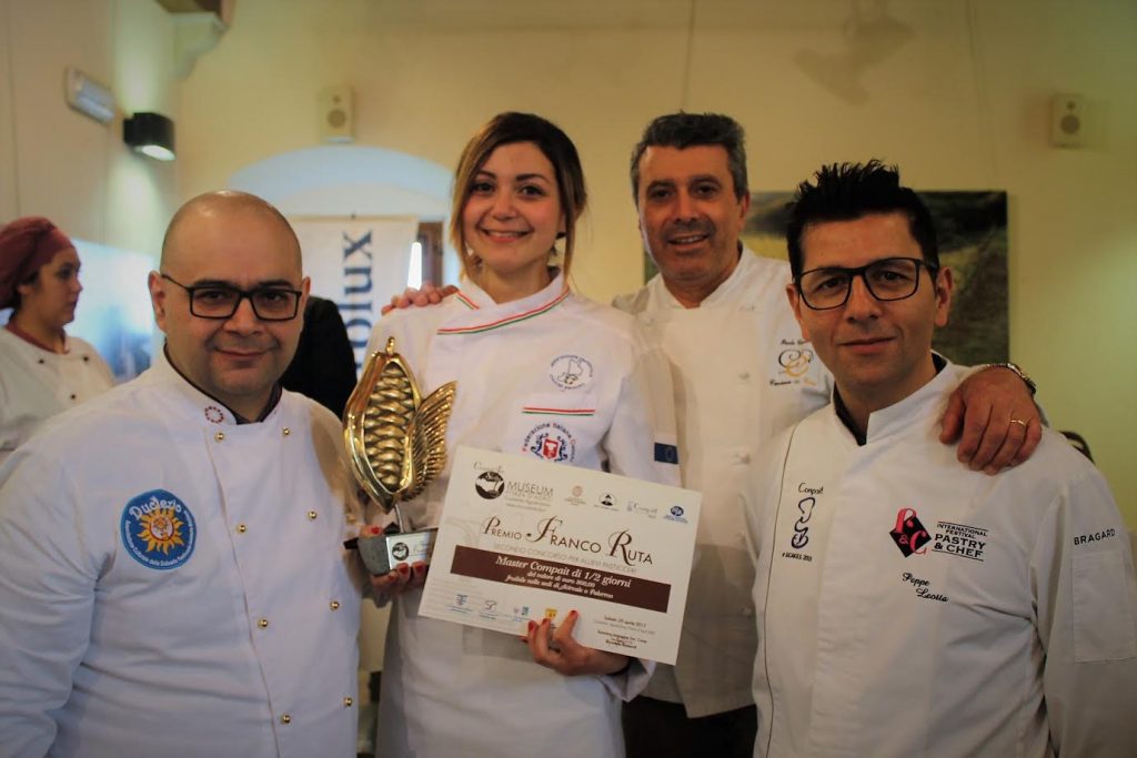 CIOCCOLART SICILY MUSEUM – Un folto gruppo di camici bianchi invade  il Museo siciliano dedicato al cioccolato