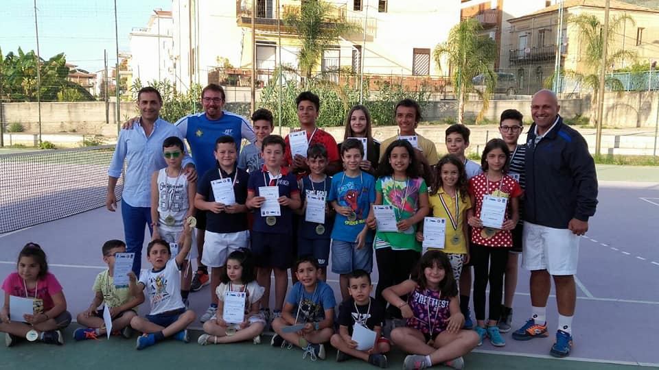 TENNIS A TORRENOVA – Si è conclusa la seconda edizione del progetto “Coni Ragazzi Tennis”