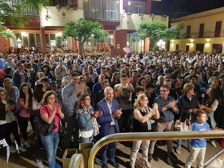 NINO MUSCA & SINAGRA – “E il mio maestro mi insegnò com’è difficile trovare l’alba dentro l’imbrunire”