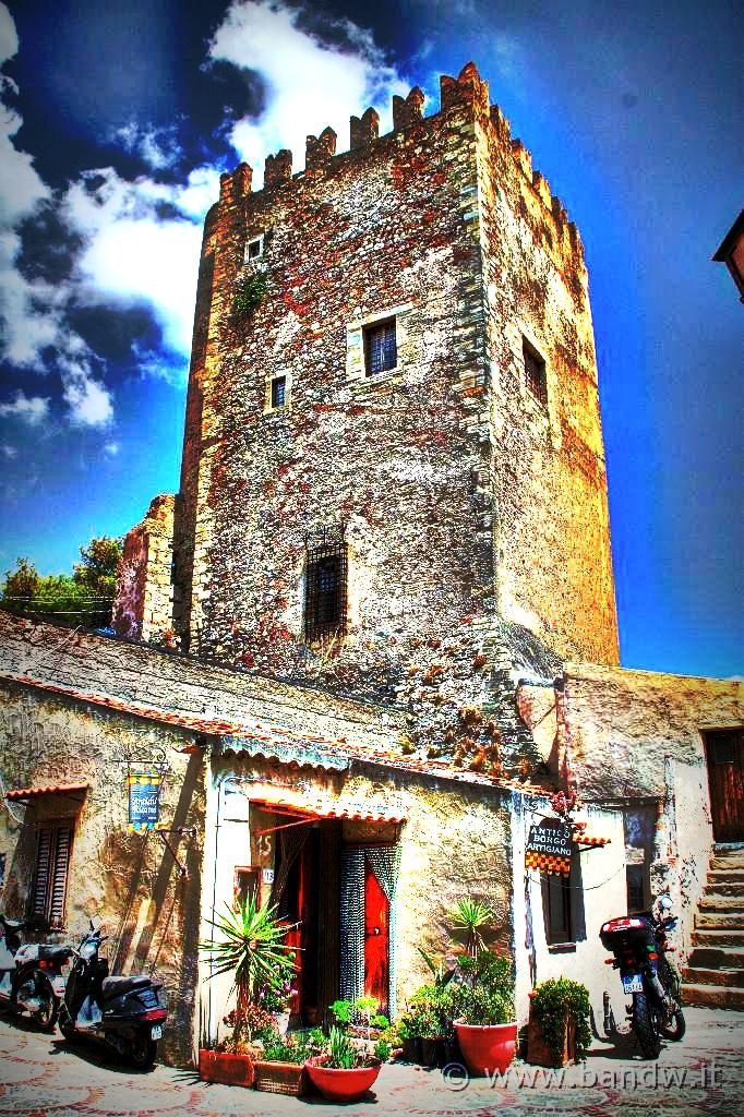 CERCASI VOLONTARI – “Le vie del castello…” Il bando per due posti di lavoro alla Pro Loco di Brolo
