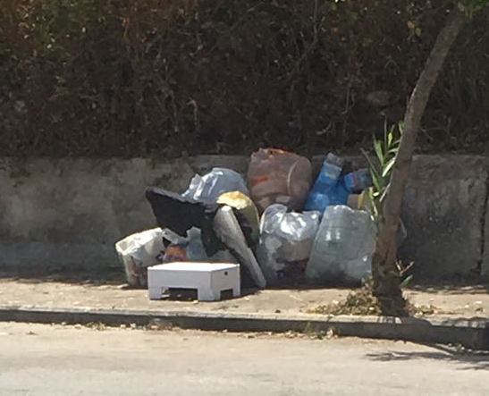 FOTOREATO – Comportamento incivile… Beccato turista catanese
