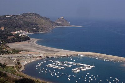 CAPO D’ORLANDO – Individuate tre aree per il ricovero delle barche