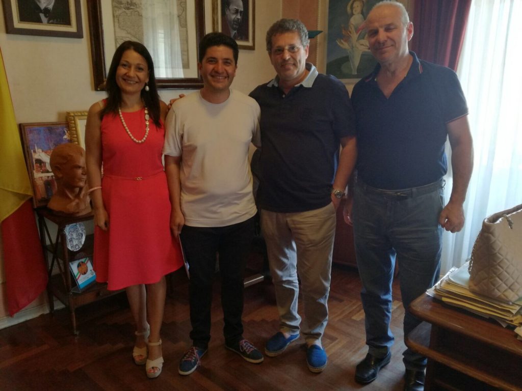 SANT’AGATA MILITELLO – Sottile firma la convenzione con l’Associazione musicale G. Verdi