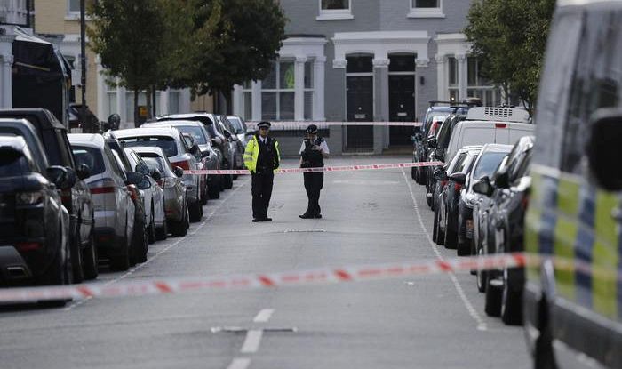 TERRORE A LONDRA – Esplosione in metro. Molti feriti, c’era anche un secondo ordigno