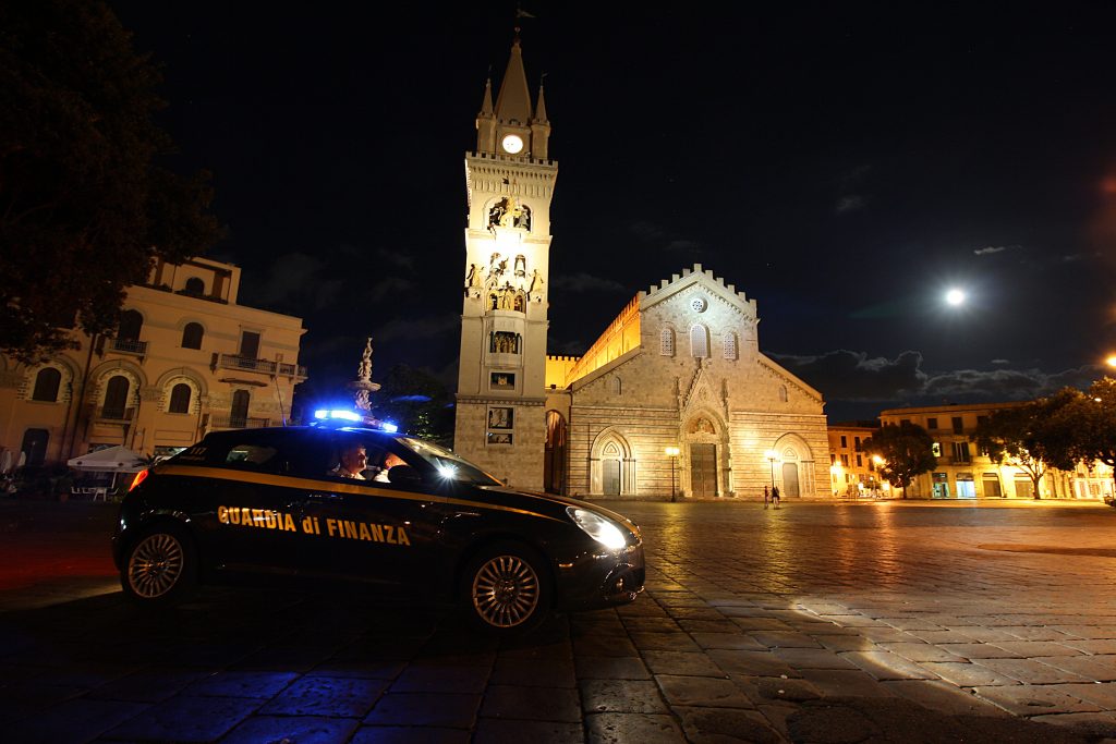 MESSINA – Controlli ai locali della movida. Tredici lavoratori irregolari individuati
