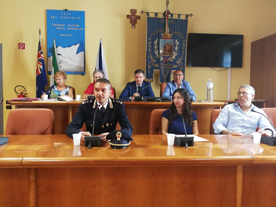 CAPO D’ORLANDO – Il Consiglio Comunale ha salutato il Vice Questore Giuliano Bruno