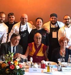 CUCINAR PER IL DALAI LAMA – Non è da tutti. Bravo Nunzio Campisi dell’Antica Filanda