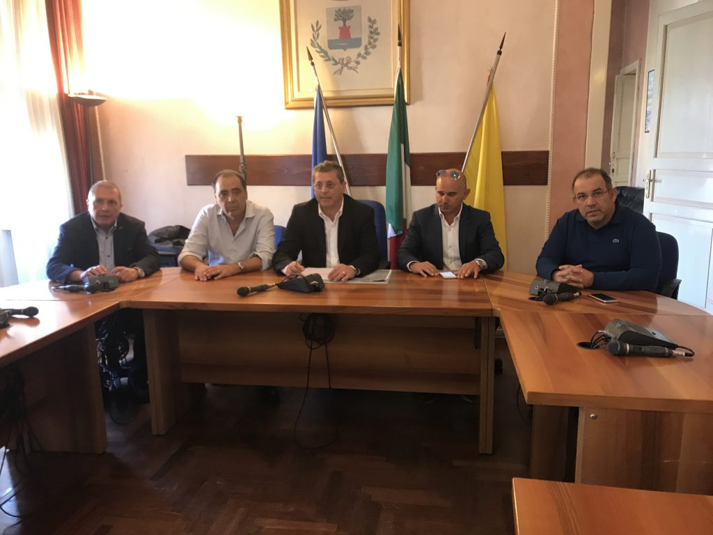SANT’AGATA MILITELLO – Ristrutturazione e adeguamento della casa comunale, finanziato il progetto