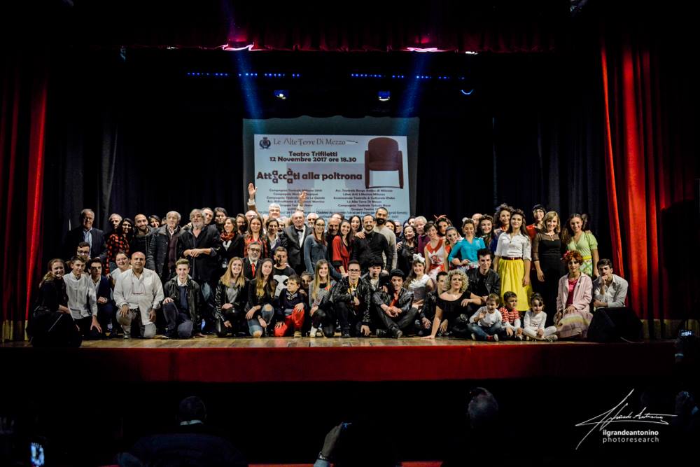 TEATRO – Il successo di ‘Attàccàti alla poltrona’ in scena ieri al Trifiletti di Milazzo