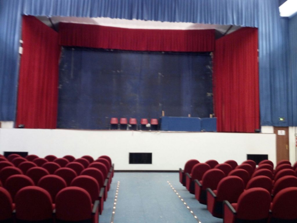 BROLO – Consegnati i locali del Cinema Comunale. Partono i lavori