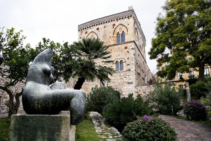 SICILIA GRAND TOUR – Viaggiatori, turisti, cittadini consapevoli…